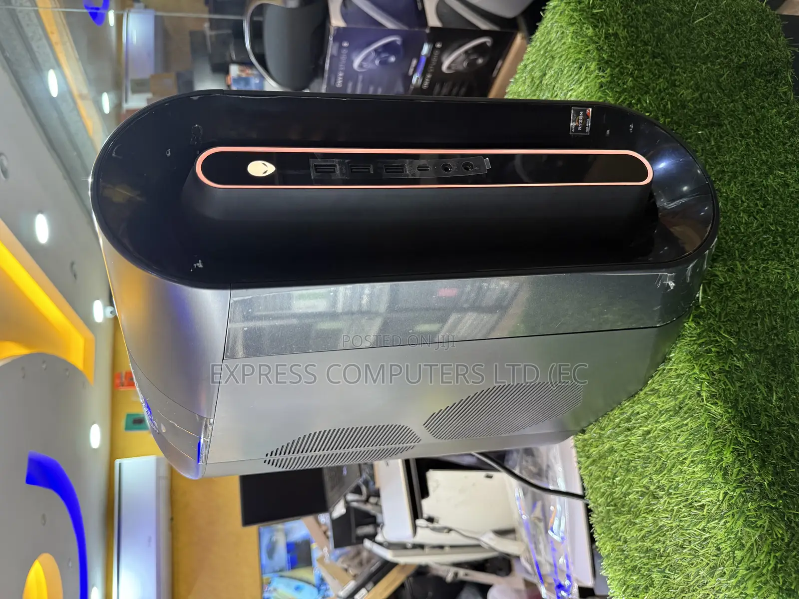 Dell Alienware Aurora R12 32GB AMD Ryzen 7 SSHD (Hybrid) 1T