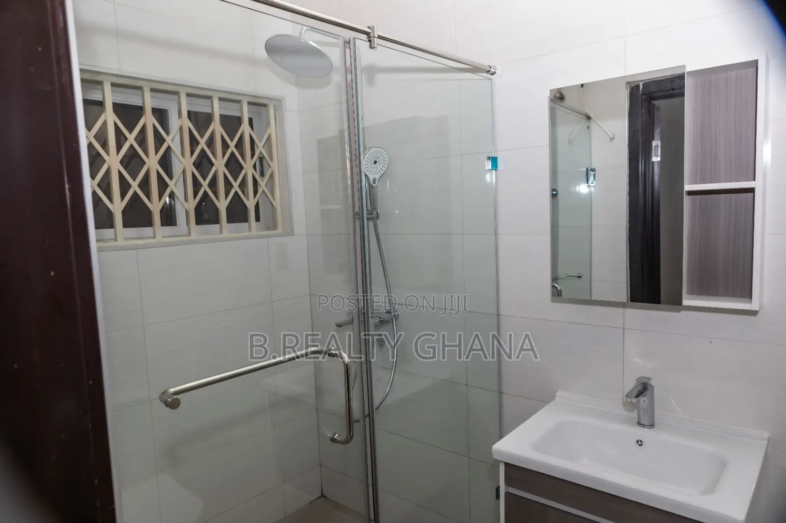 4bdrm House in Cantonments for rent