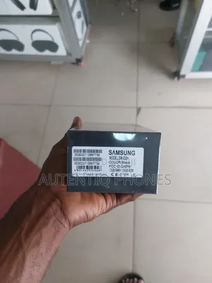 New Samsung Galaxy S20+ 5G 128 GB Black