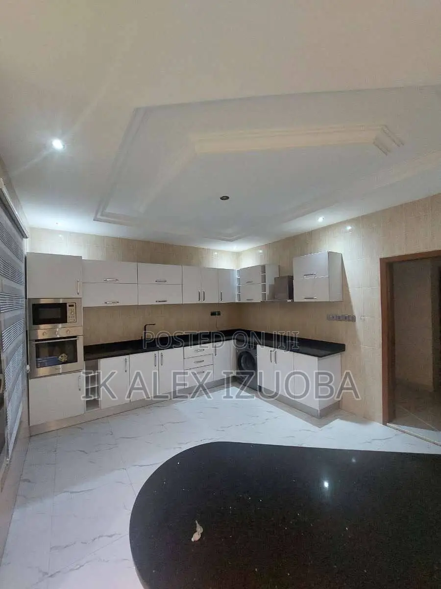 3bdrm Apartment in East Legon, for sale
