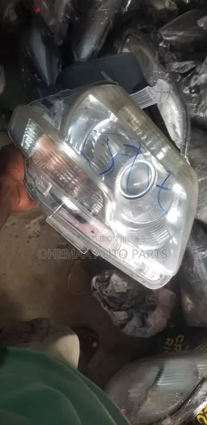 Toyota Sienta 2014 Headlight Pair