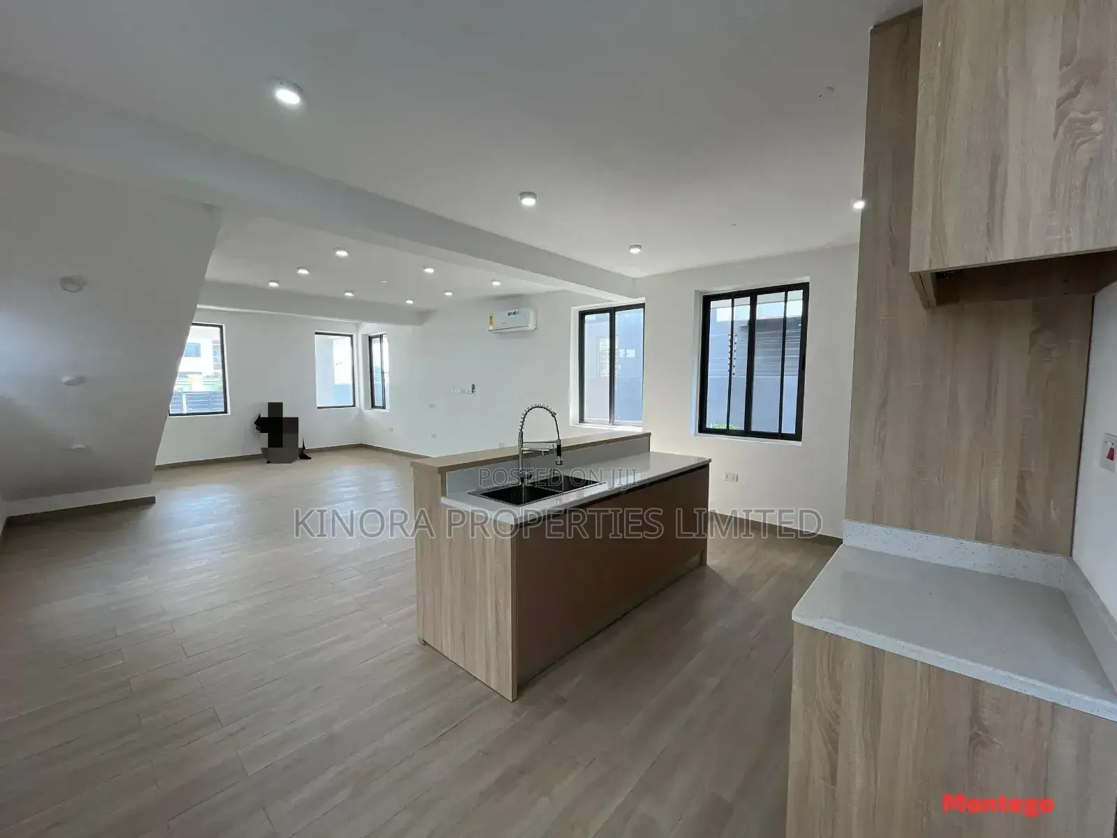 3bdrm Duplex in Adjiganor 69, East Legon for rent