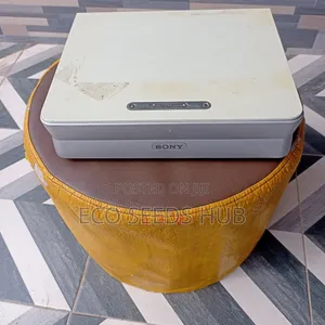 Sony Xga VPL-Cx6 Projector
