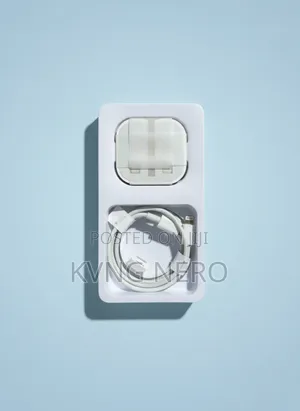 Original Apple Usb‐C Charger + Usb‐C to Lightning Cable