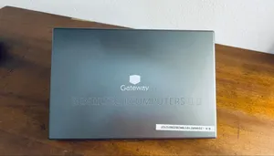 New Laptop Gateway GWNR71517 8GB AMD Ryzen 7 SSD 512GB