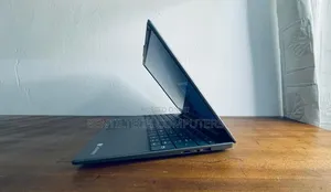 New Laptop Gateway GWNR71517 8GB AMD Ryzen 7 SSD 512GB
