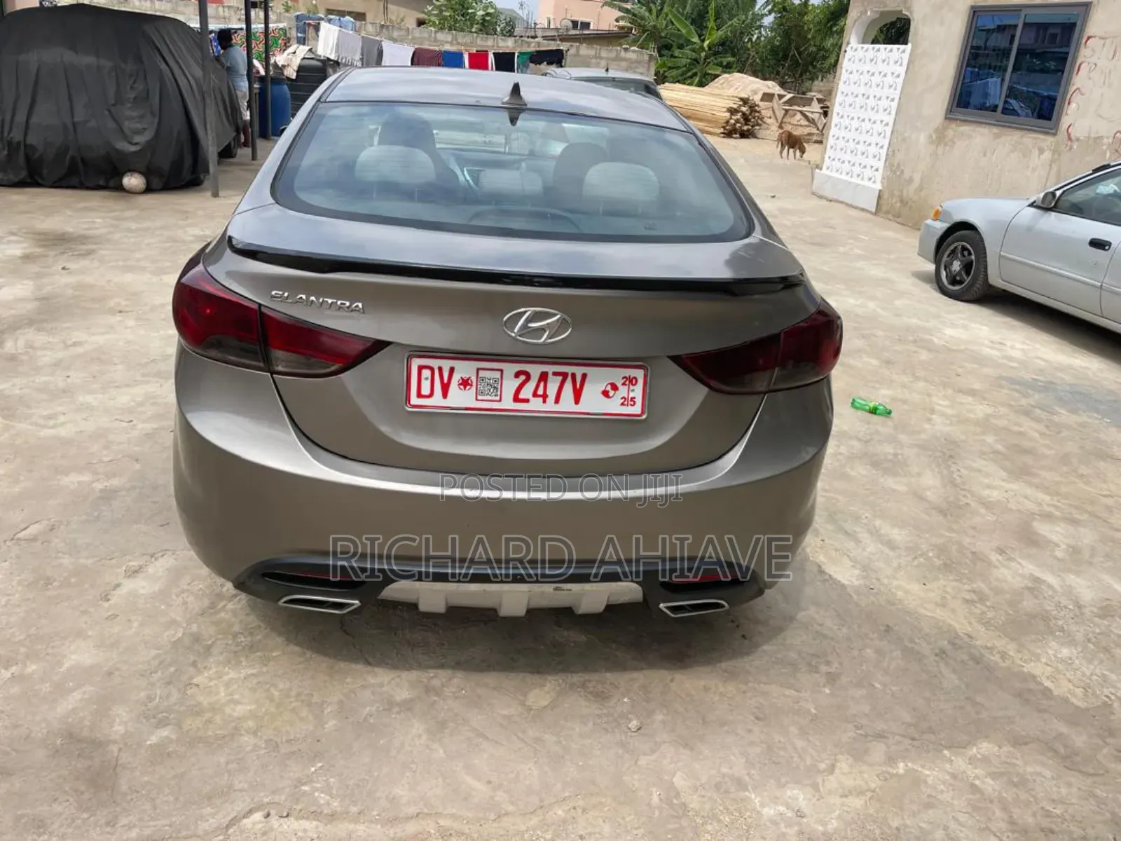 Hyundai Elantra GLS Sedan FWD (1.8L 4cyl 6M) 2013 Gray