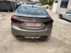 Hyundai Elantra GLS Sedan FWD (1.8L 4cyl 6M) 2013 Gray