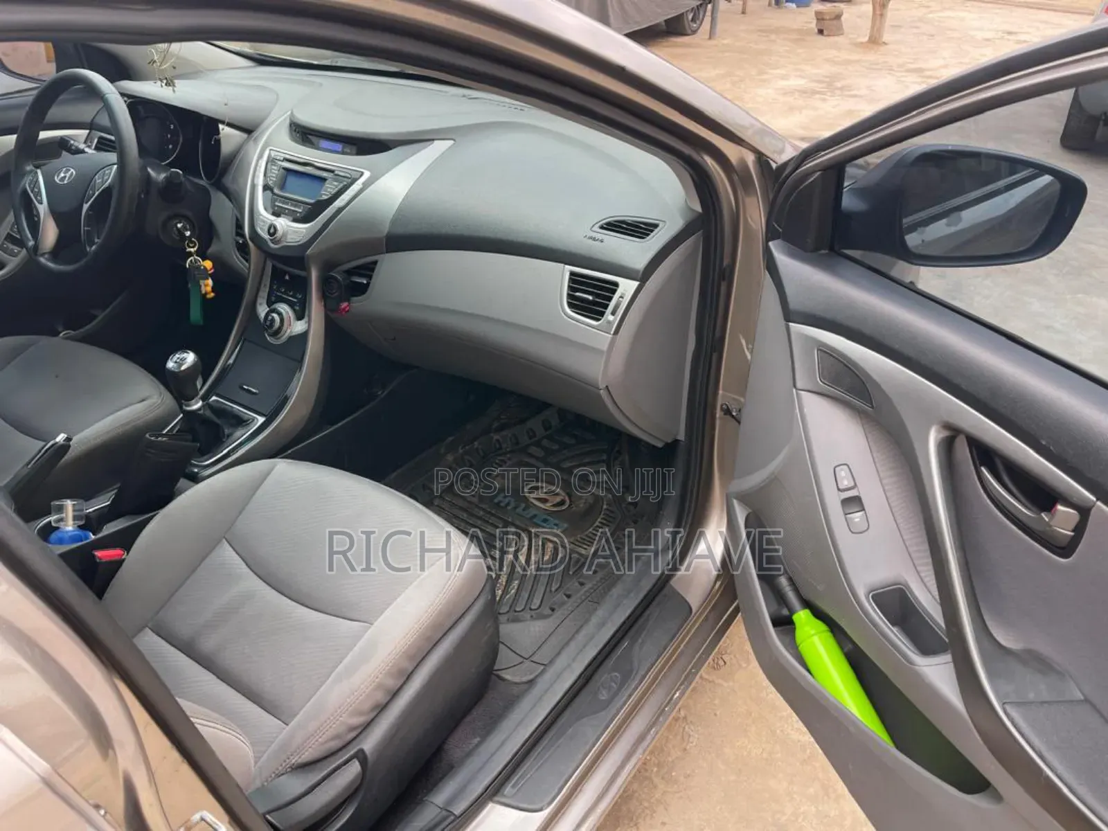 Hyundai Elantra GLS Sedan FWD (1.8L 4cyl 6M) 2013 Gray