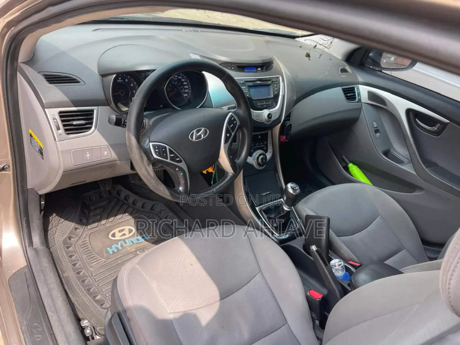 Hyundai Elantra GLS Sedan FWD (1.8L 4cyl 6M) 2013 Gray
