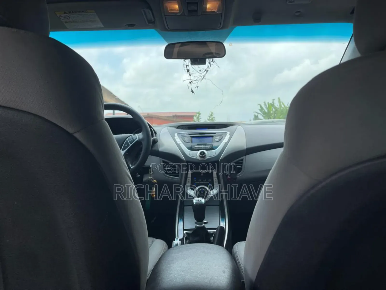 Hyundai Elantra GLS Sedan FWD (1.8L 4cyl 6M) 2013 Gray