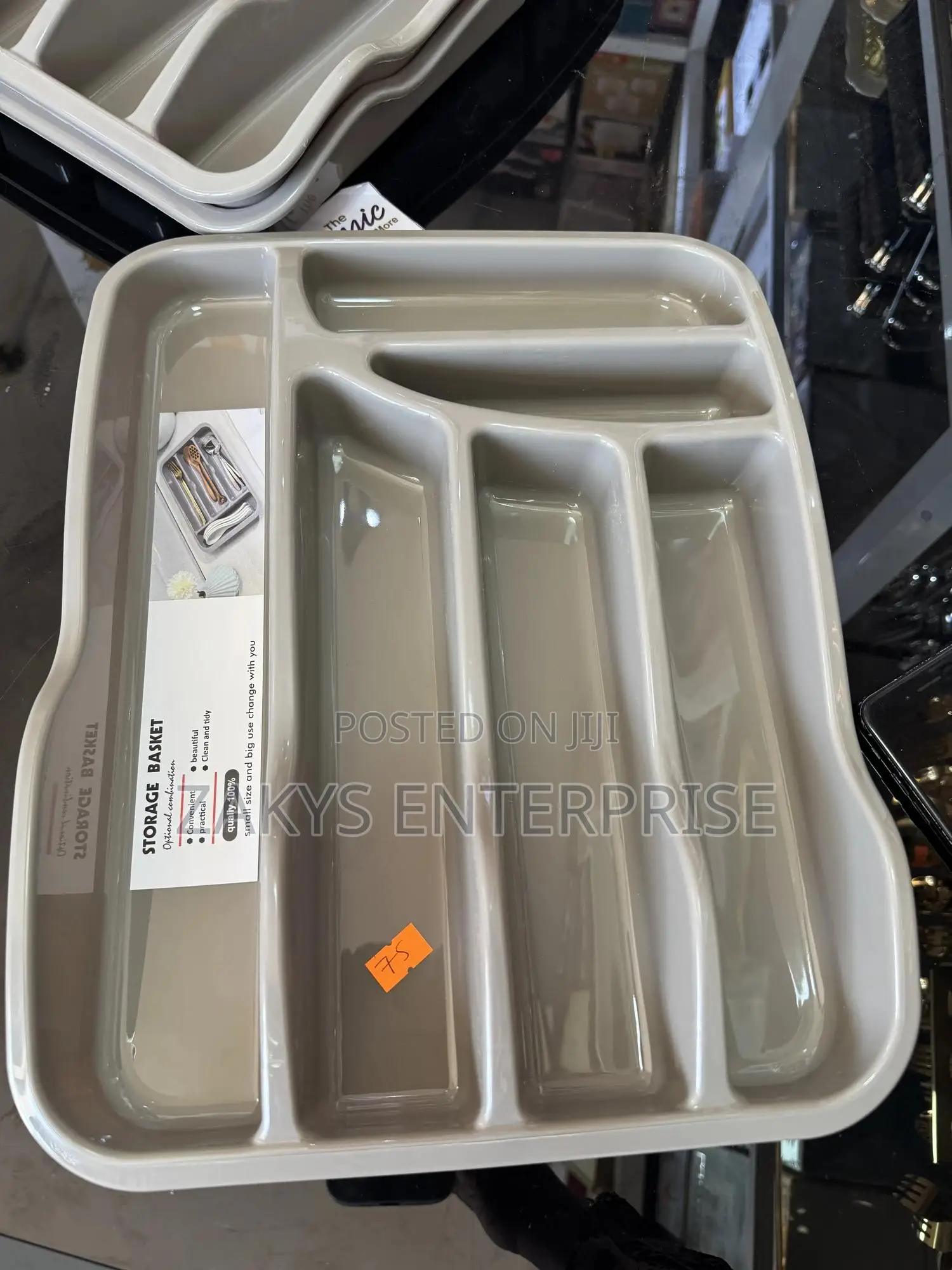Plastic Cutlery Organizer