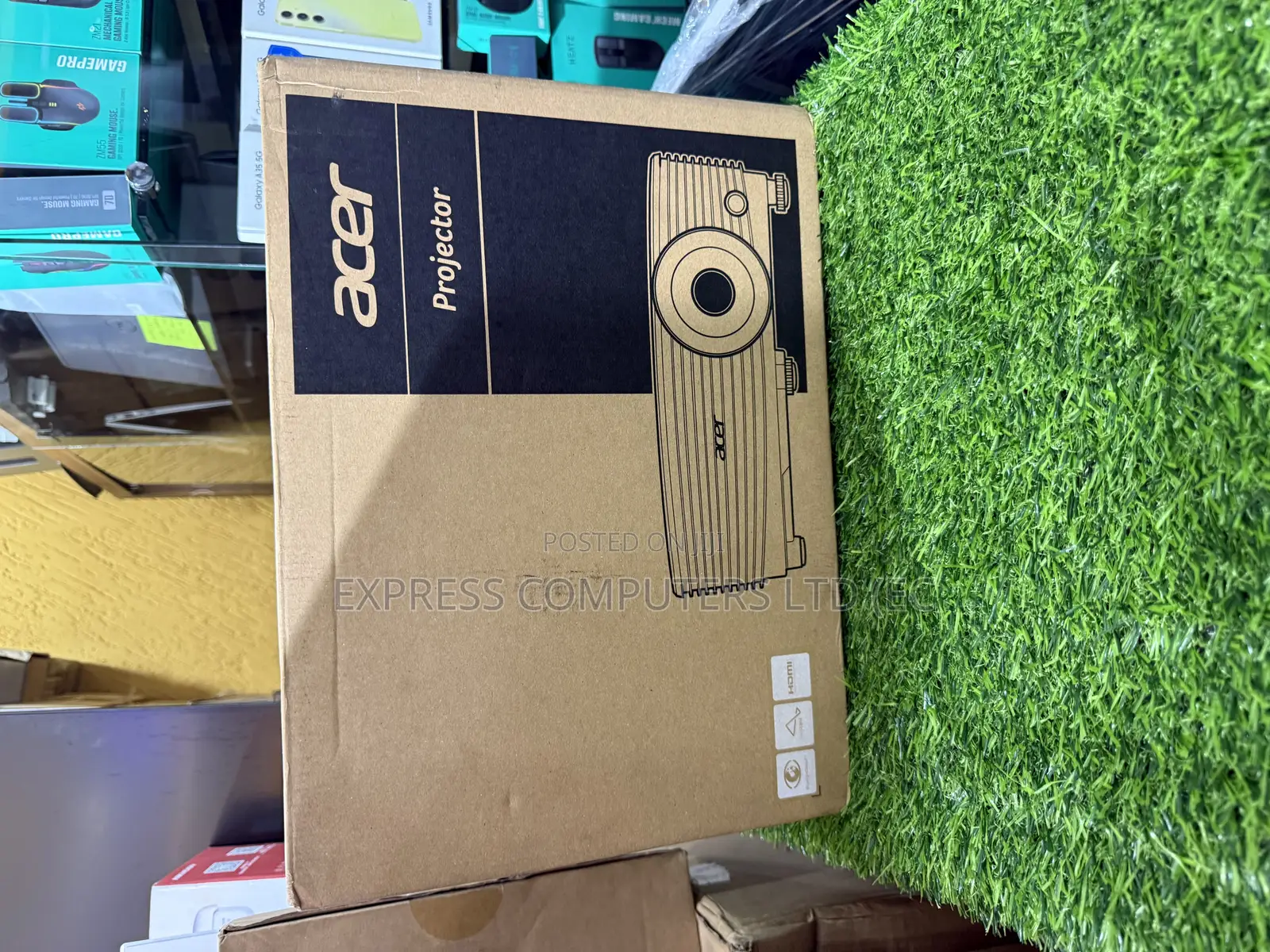 Acer Original Conference Projector Lumen 4000 Brand New From Uk 