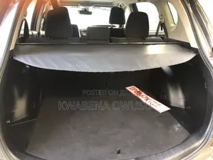 Toyota RAV4 XLE 4dr SUV (2.5L 4cyl 6A) 2018 Gray