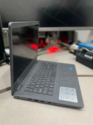 New Laptop Dell Vostro 14 3000 8GB Intel Core I3 SSD 256GB