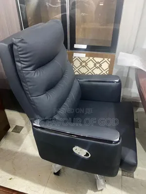 Strong and Well Grounded Executive Office Chair