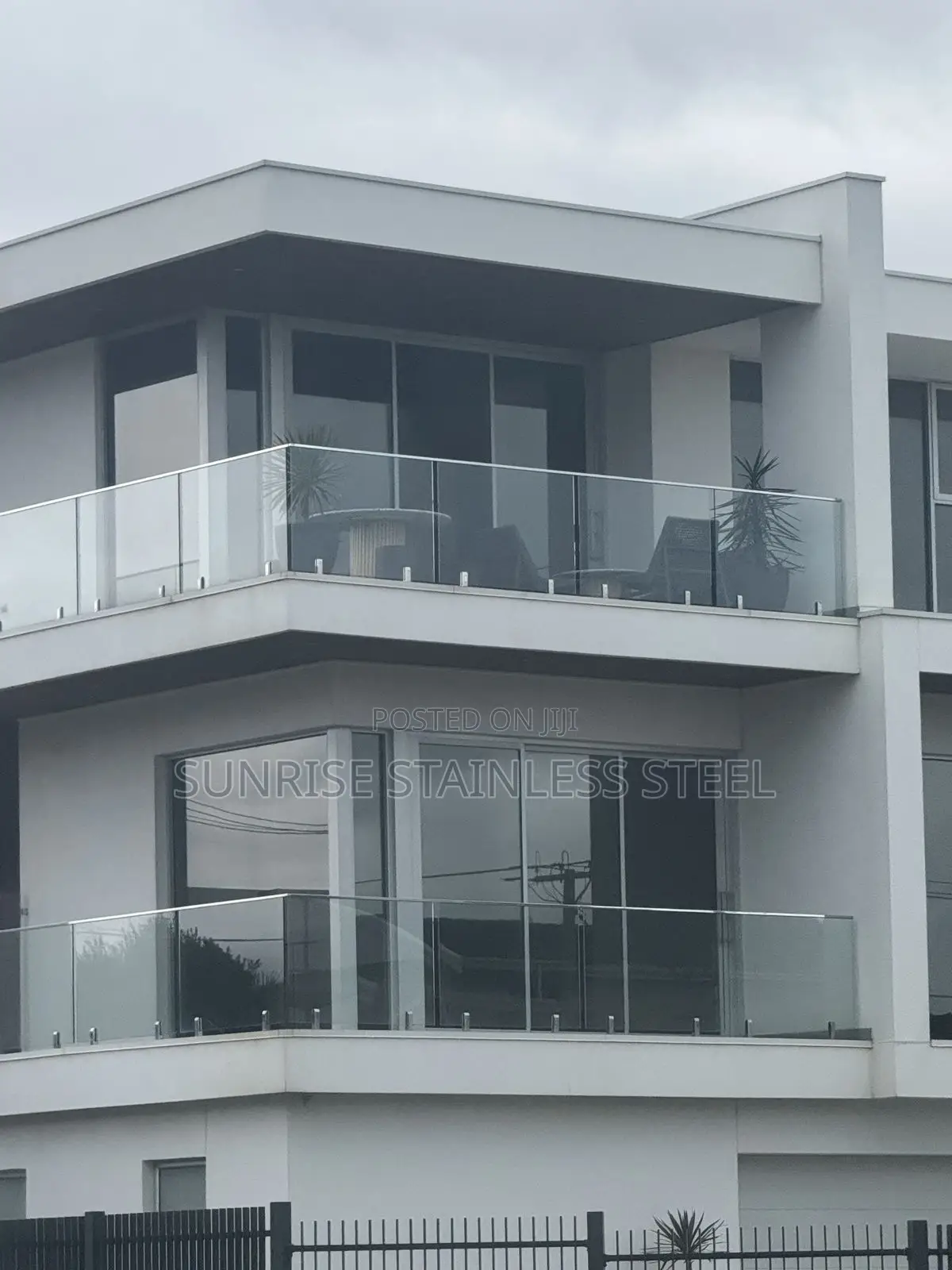 Stainless Glass Railing Staircase Design
