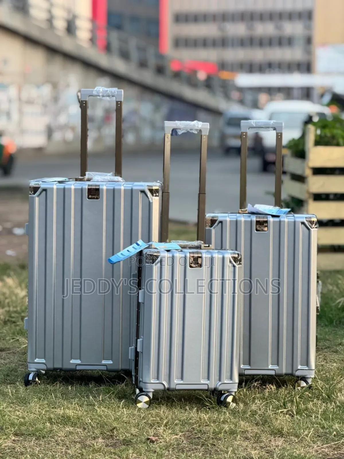 Stylish 3-pieces Aluminum Frame Zipless Lightweight And Suitcase