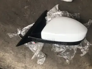 Range Rover Evoque 2015 Side Mirror With Camera and Light