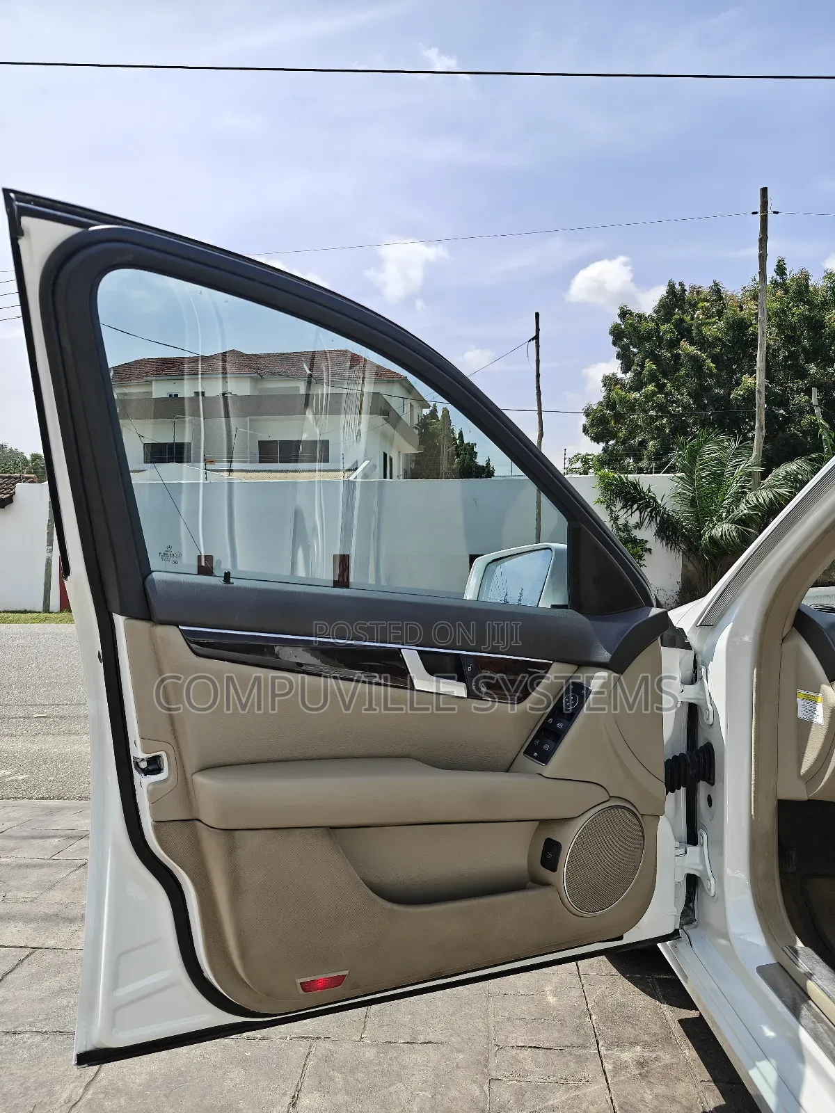 Mercedes-Benz C250 2014 White