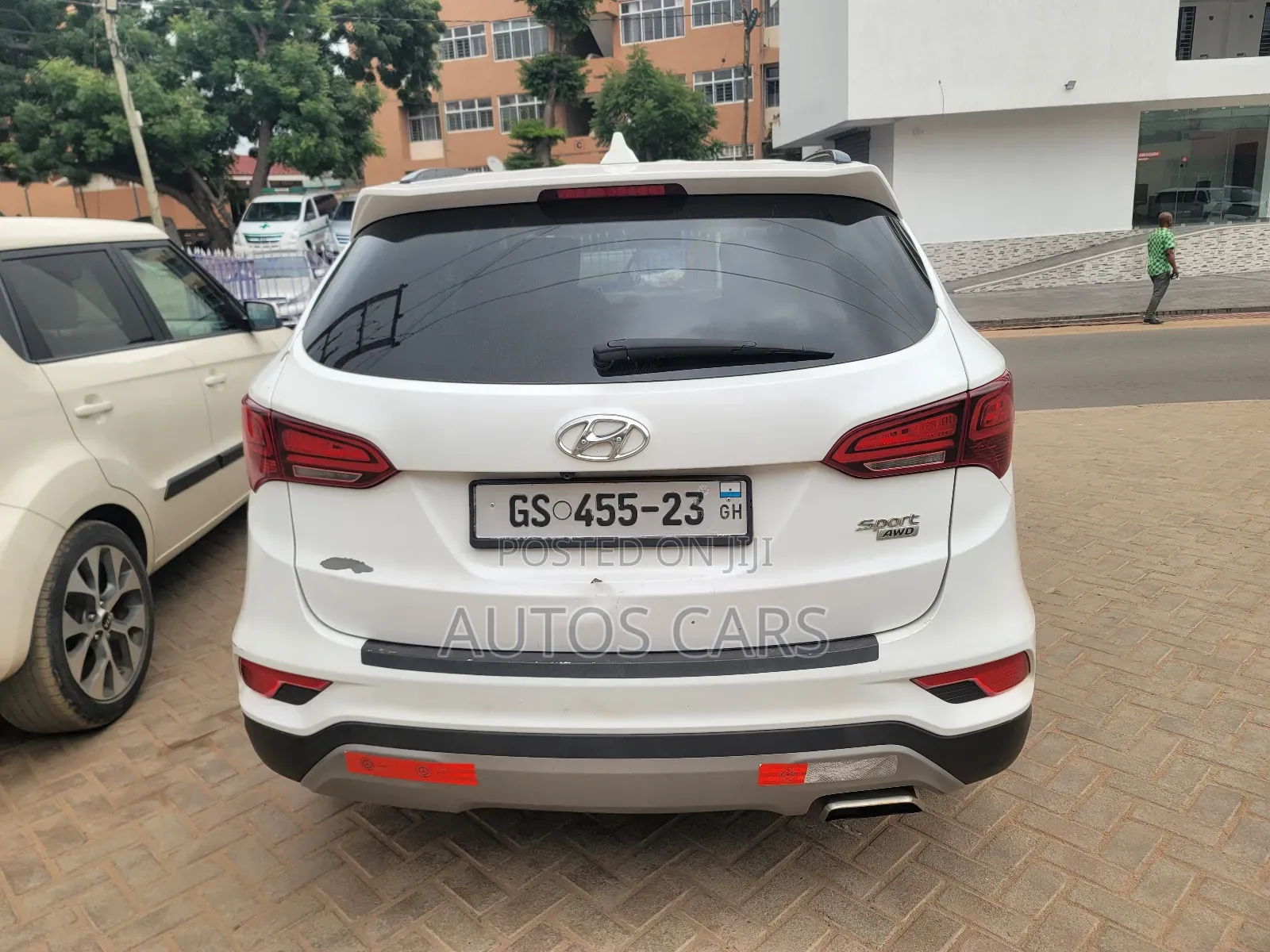 Hyundai Santa Fe SE FWD 2017 White