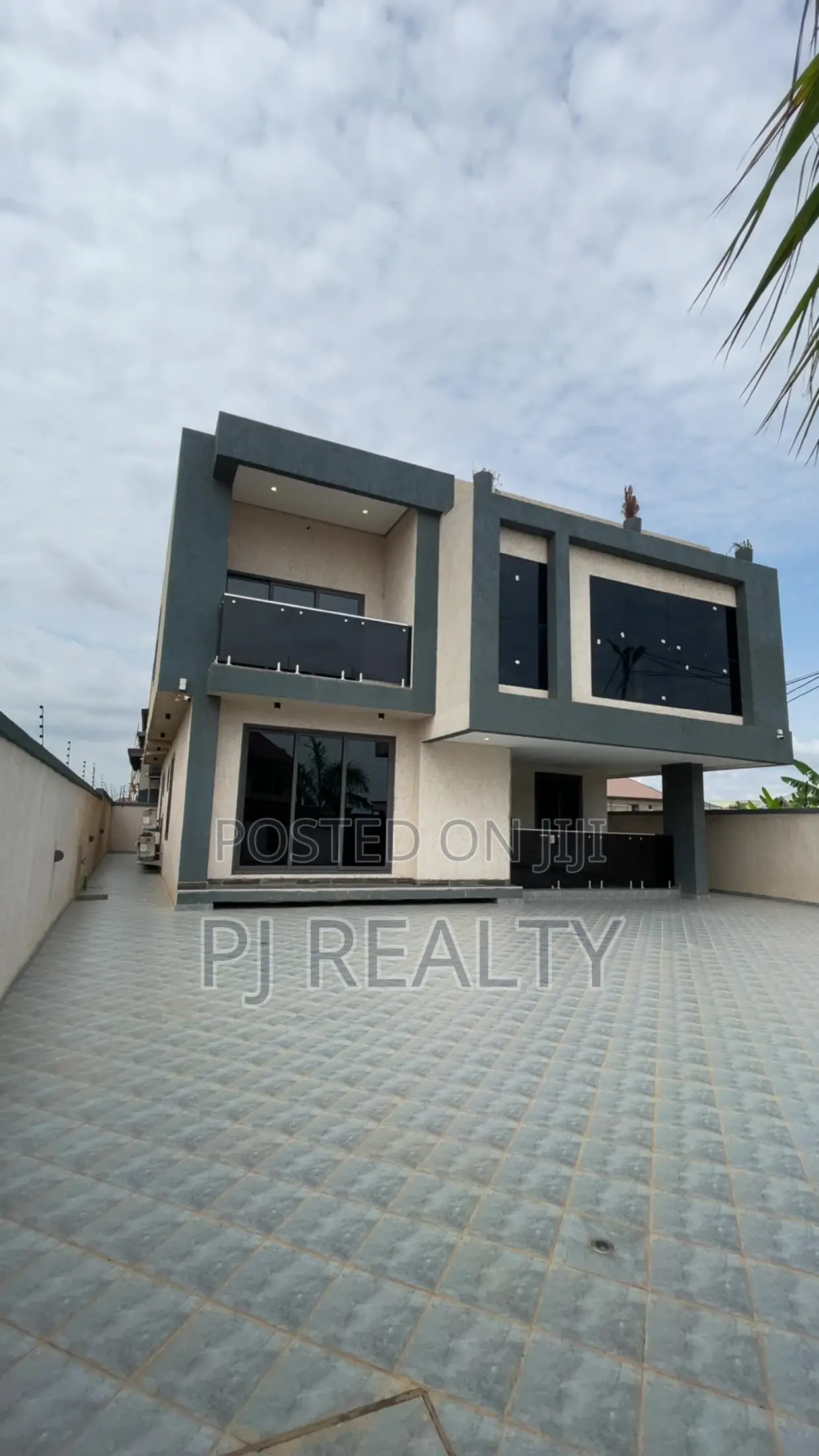 4bdrm House in Lake Side Estate for sale