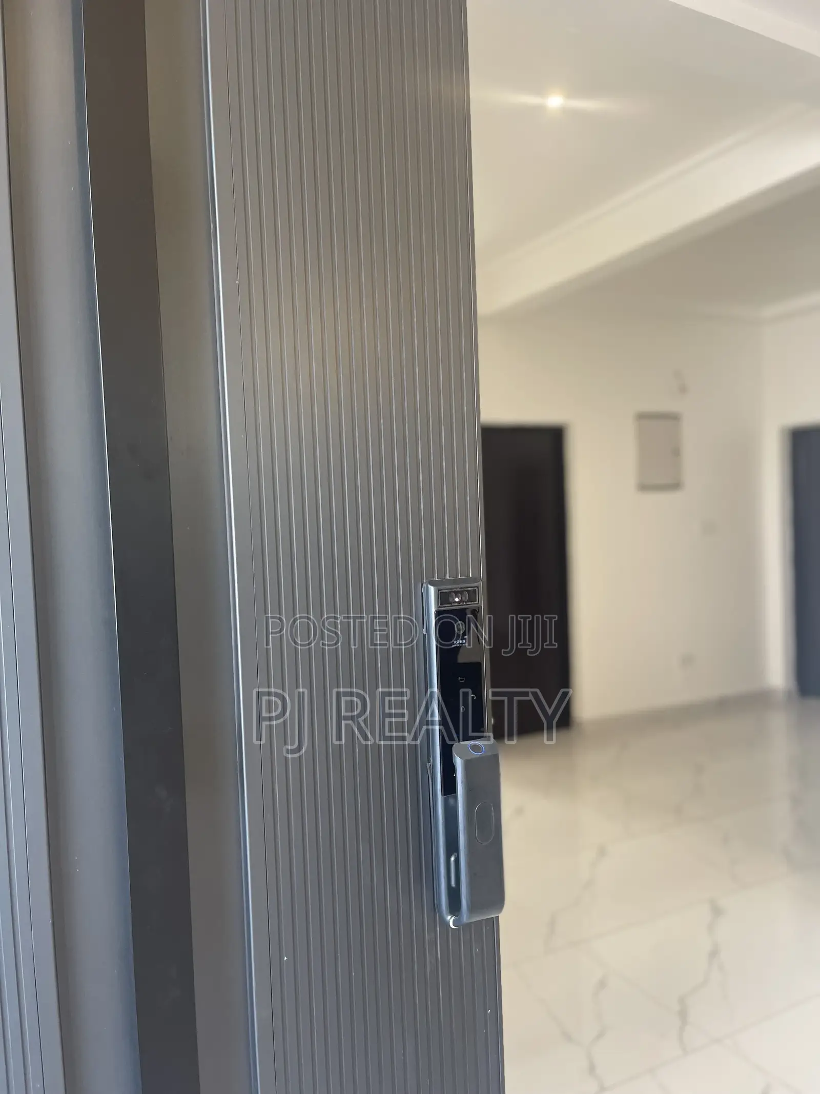 4bdrm House in Lake Side Estate for sale