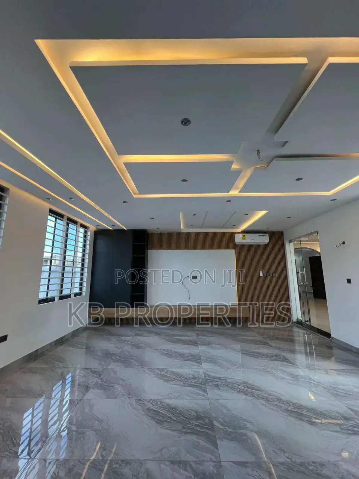 5bdrm House in Kb Properties, East Legon for sale