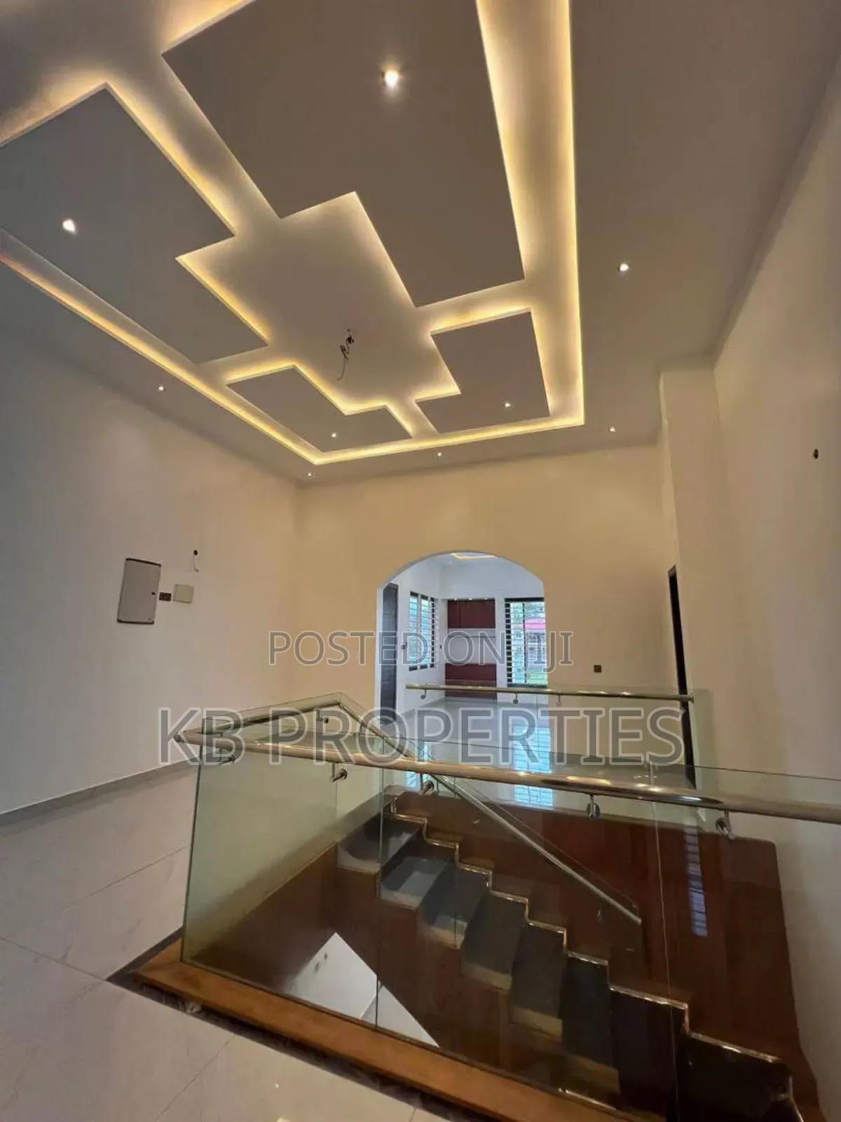 5bdrm House in Kb Properties, East Legon for sale