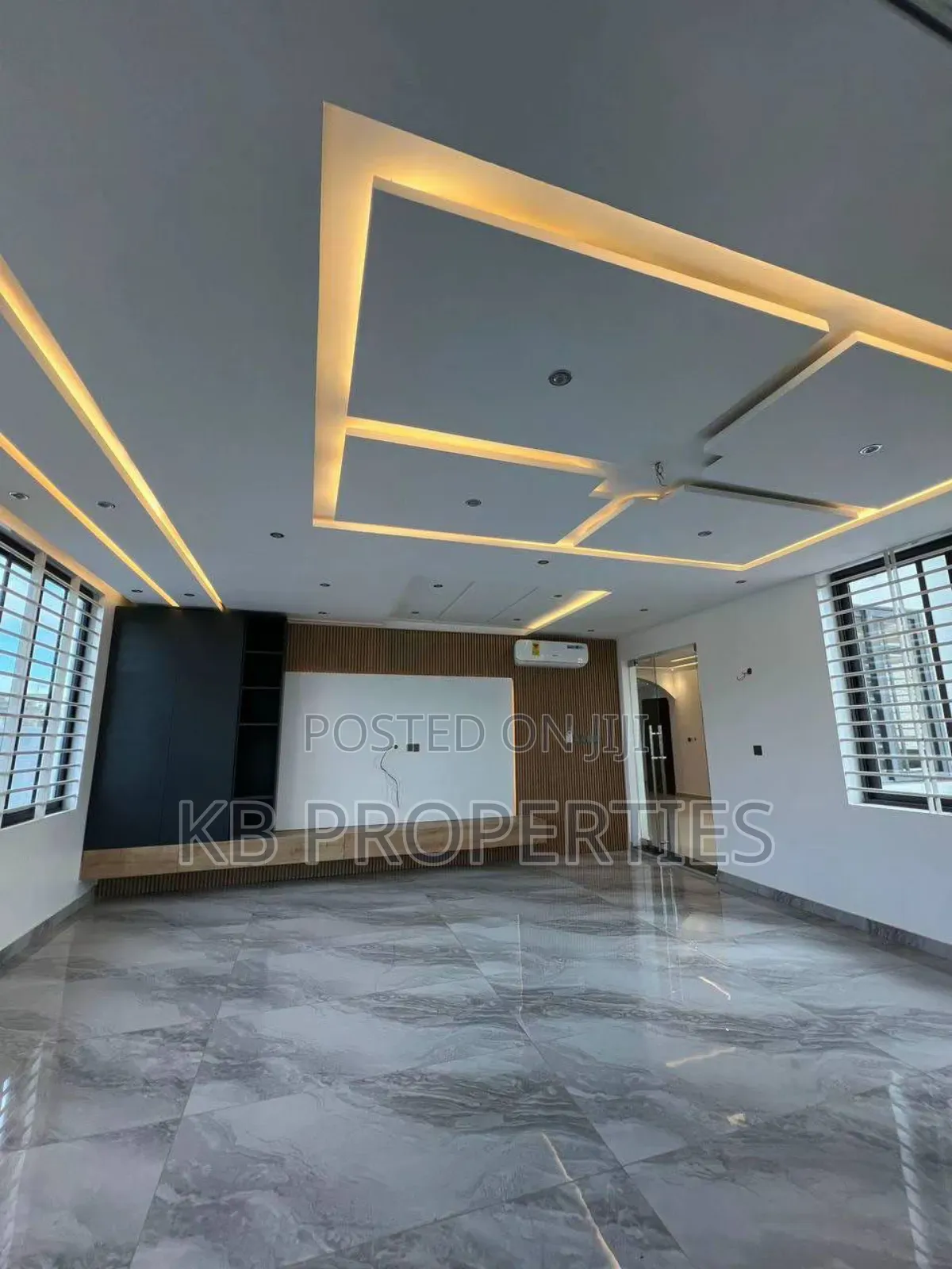 5bdrm House in Kb Properties, East Legon for sale