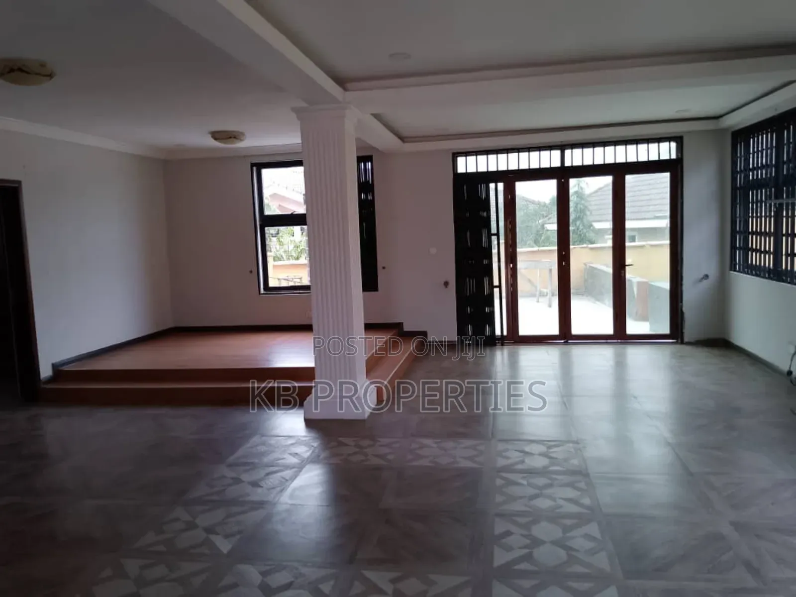 5bdrm House in Kb Properties, East Legon for sale