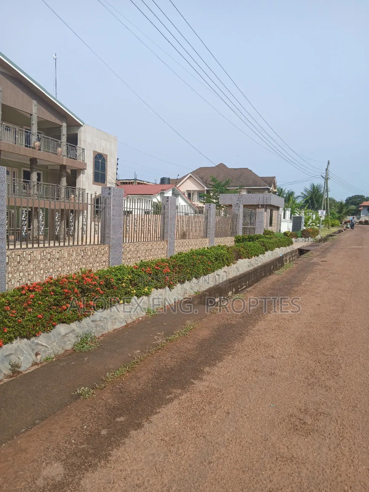 3bdrm Apartment in Executive, Oyarifa for rent
