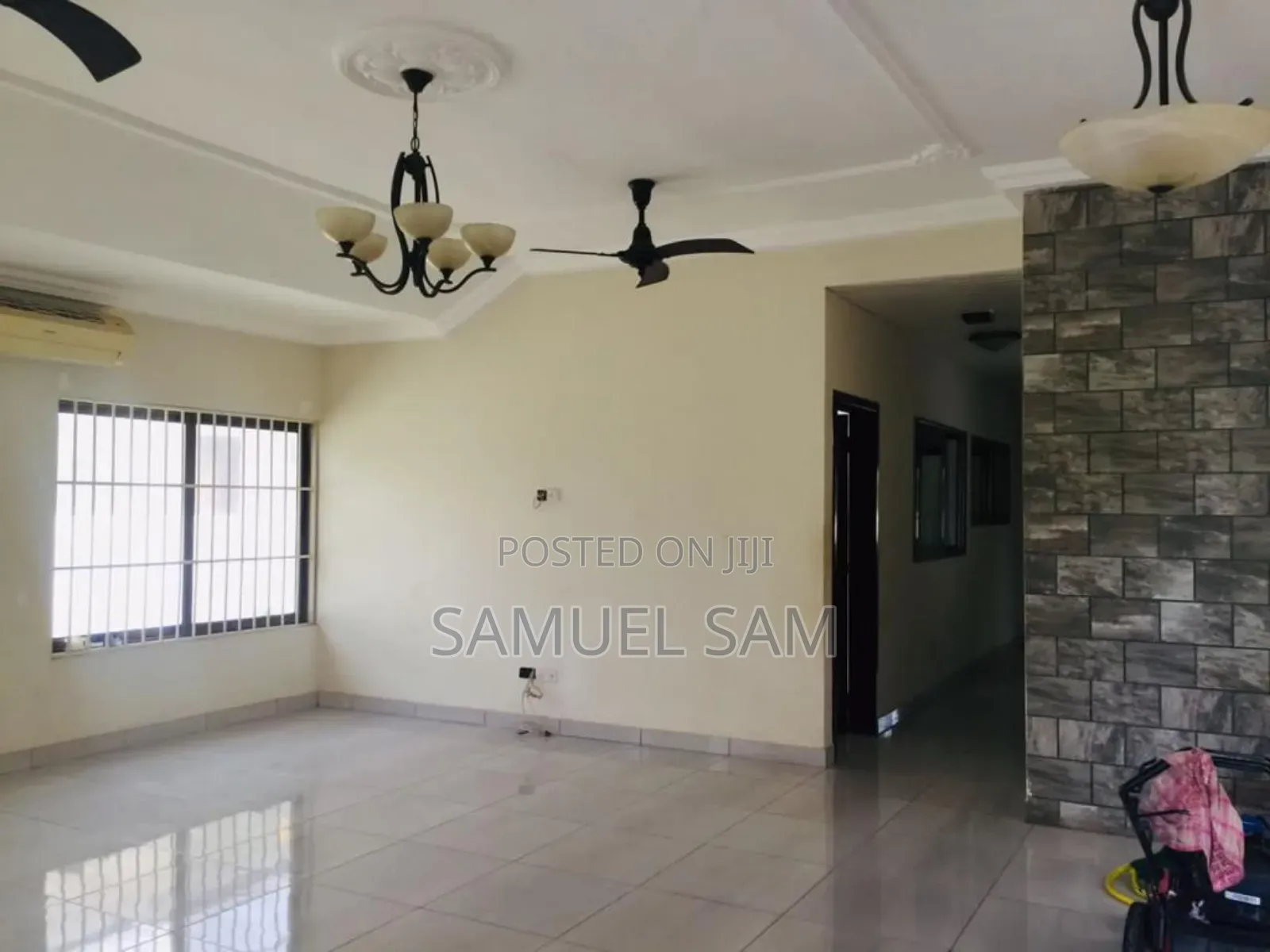 6bdrm House in Community 11, Tema Metropolitan for rent