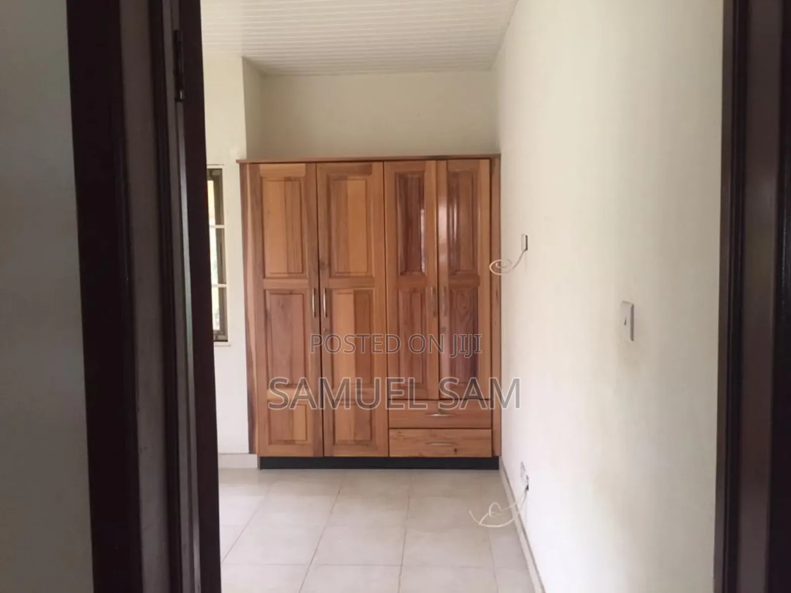 6bdrm House in Community 11, Tema Metropolitan for rent