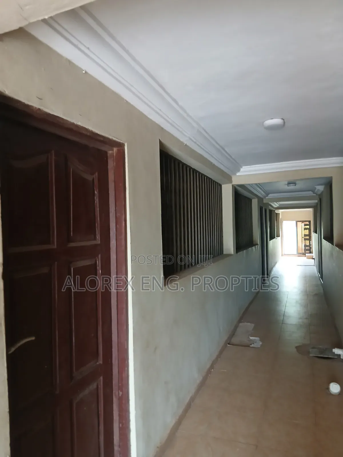 1bdrm House in Chamber Self, Adenta for rent