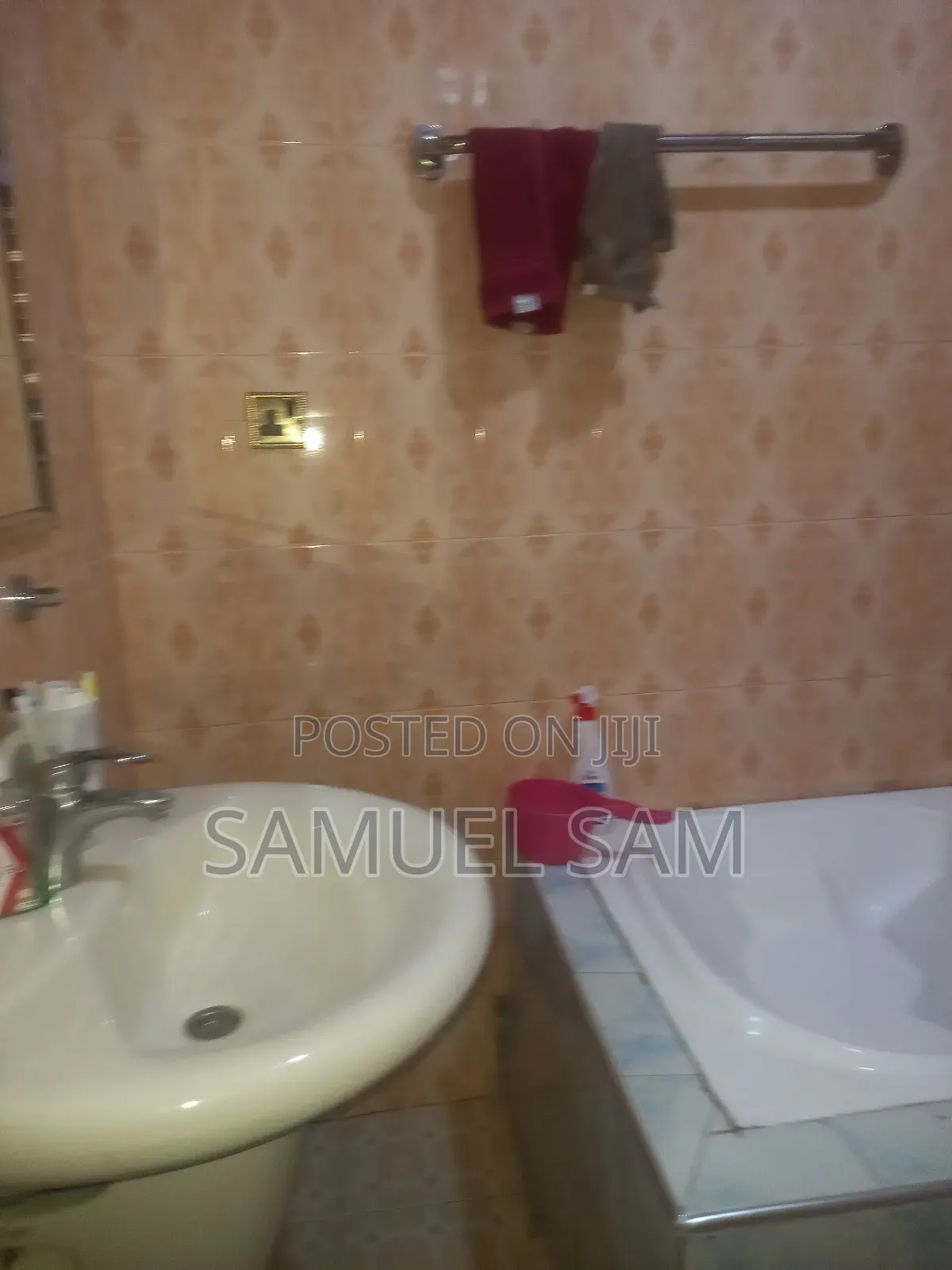 Furnished 5bdrm House in Tema Community 14 for rent