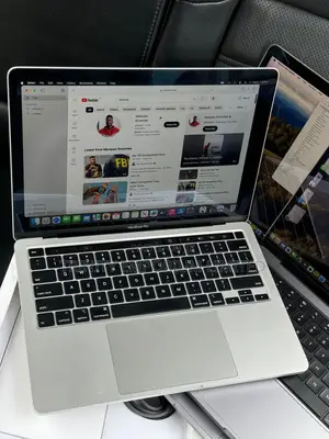 Laptop Apple MacBook Pro 2020 M1 8GB Intel Core I5 SSD 512GB