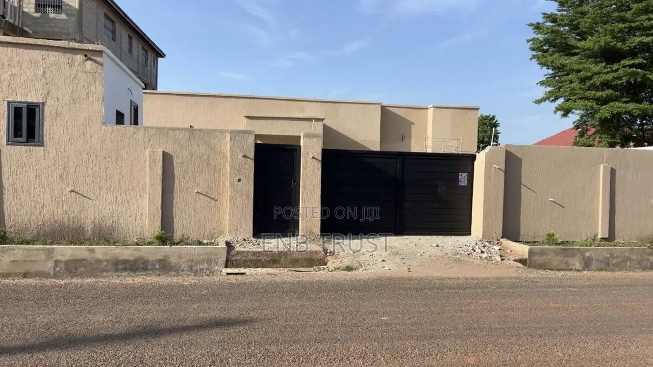3bdrm House in Oyarifa Rehoboth for sale