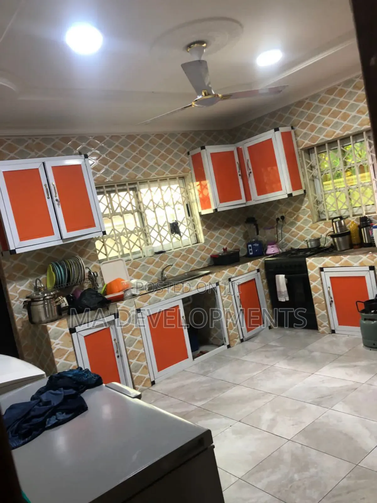 3bdrm House in Madev Realty, Lapaz for sale