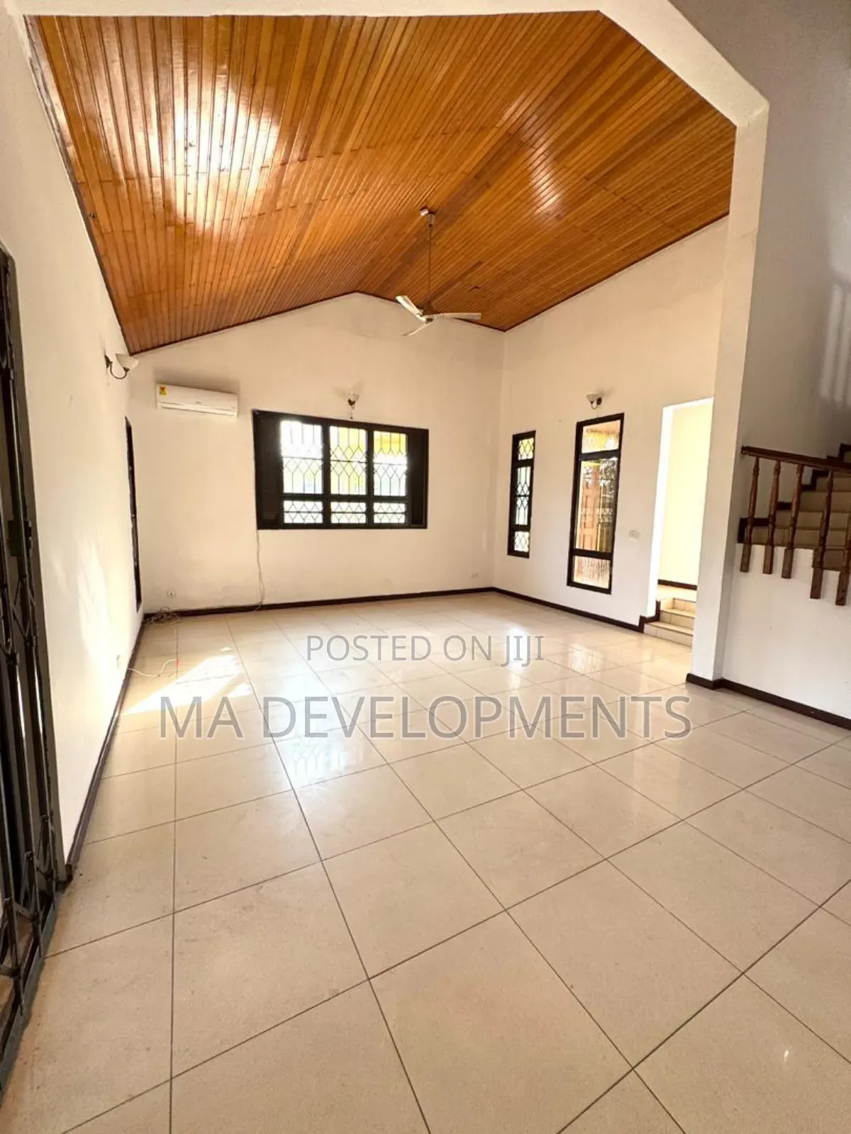 4bdrm House in Madev Realty, Kwabenya for rent