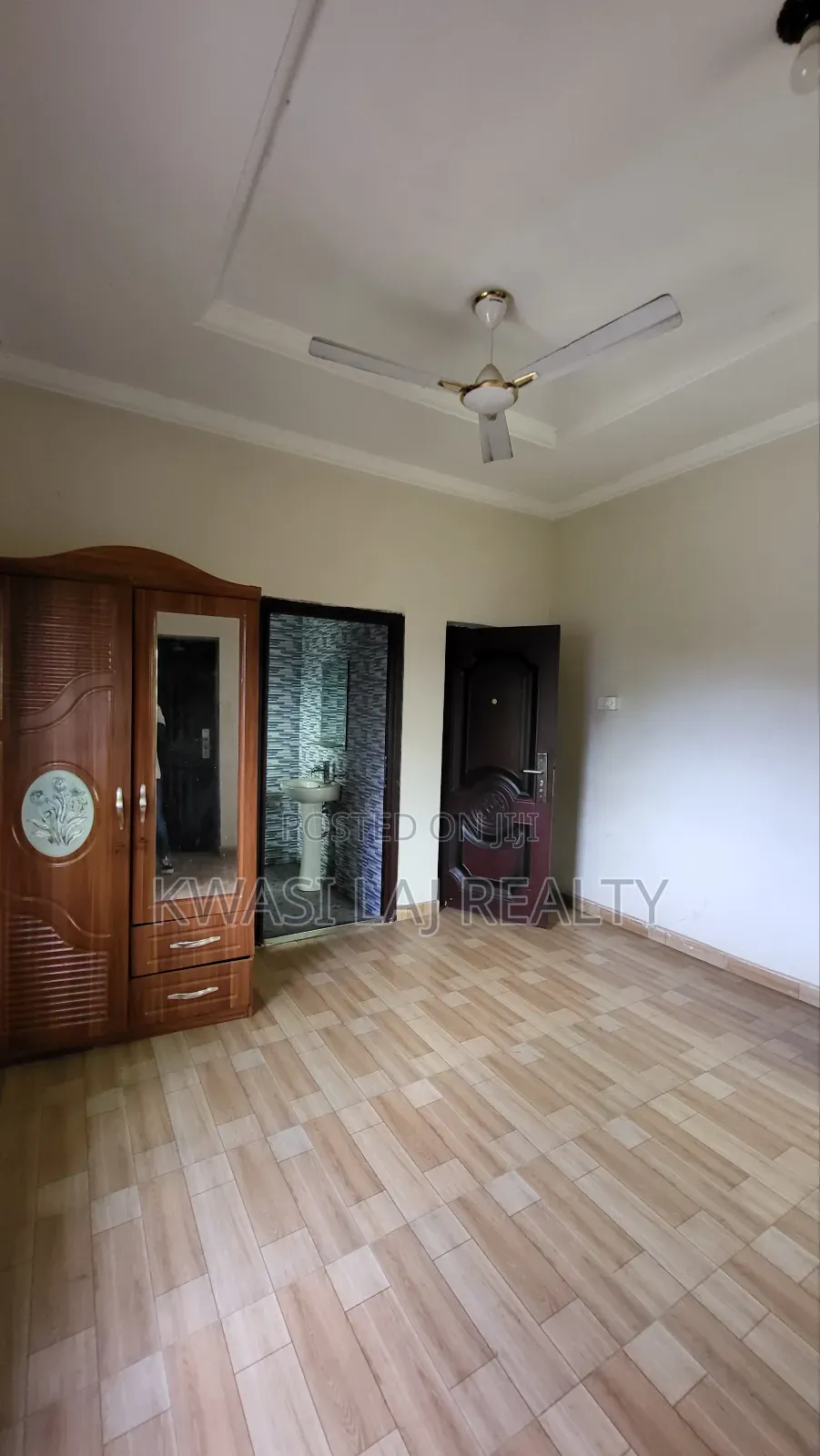 2bdrm Apartment in Scc, Weija for rent