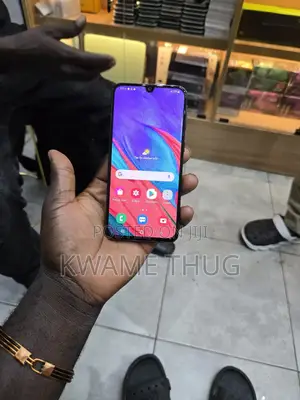 New Samsung Galaxy A20 32 GB Blue