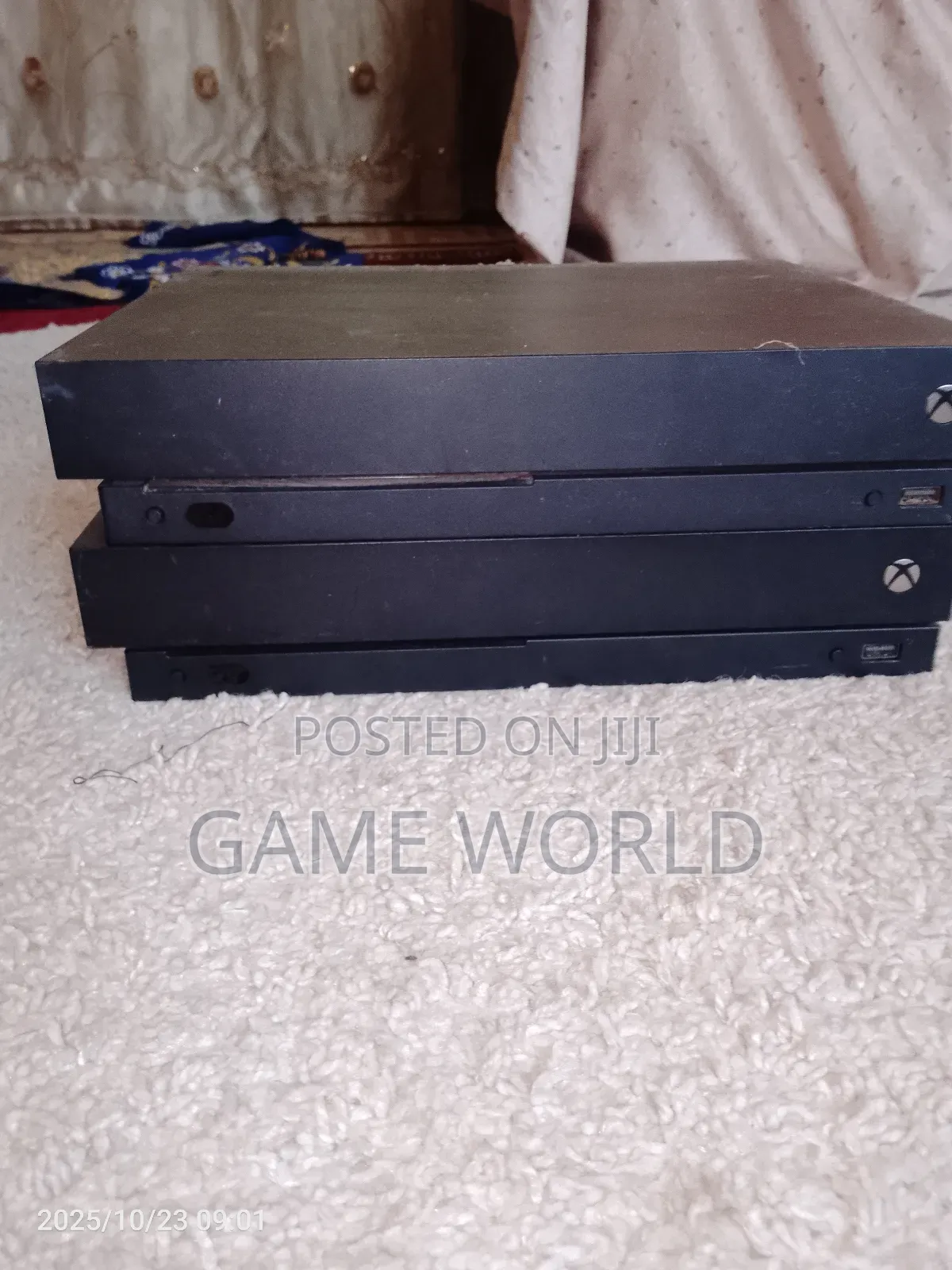 Xbox One X Console