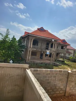 7bdrm House in Oyibi for sale