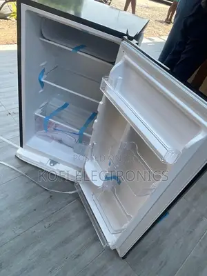 Rainbow Compact Cool 90l Refrigerator