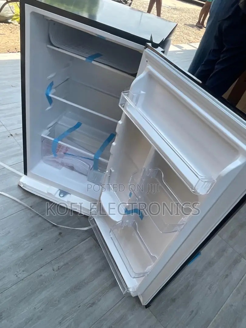 Rainbow Compact Cool 90l Refrigerator