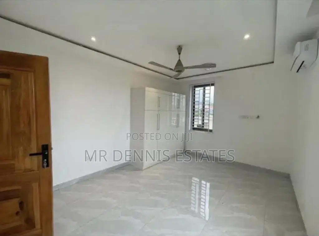 2bdrm Apartment in Westhills Mall Area for rent