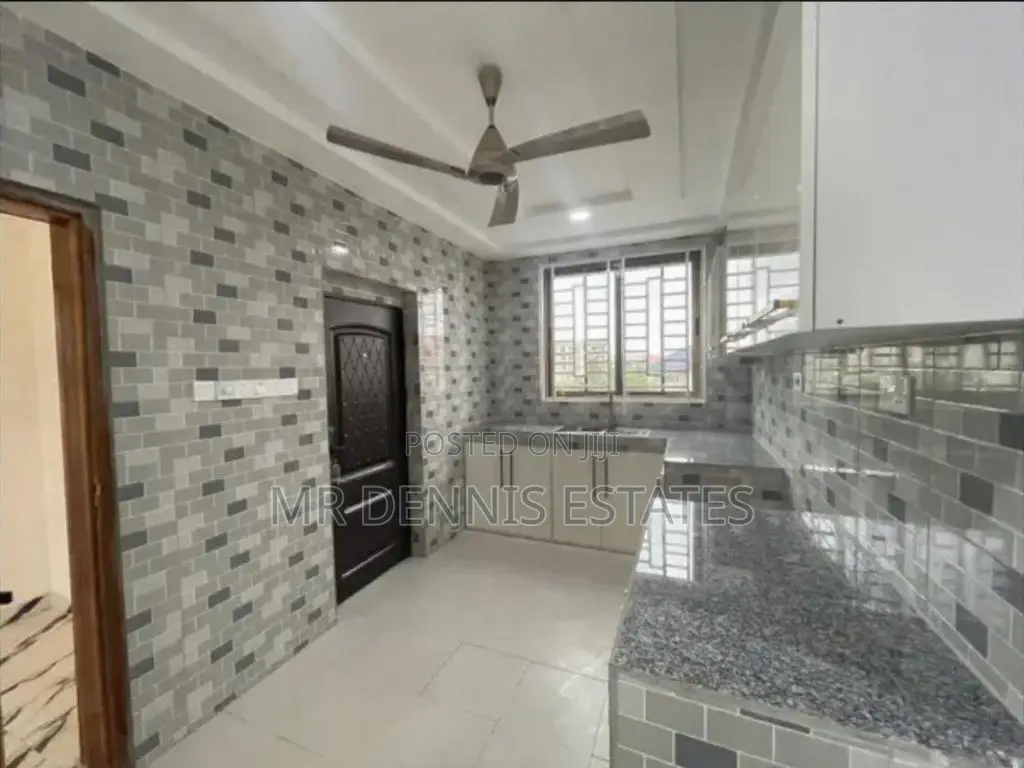 2bdrm Apartment in Westhills Mall Area for rent