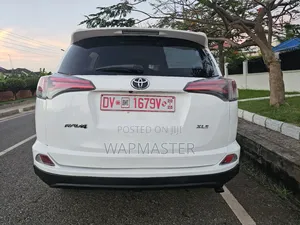 Toyota RAV4 2016 White