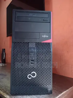 Desktop Computer Fujitsu Esprimo P557/E85+ 8GB Intel Core I3 HDD 500GB